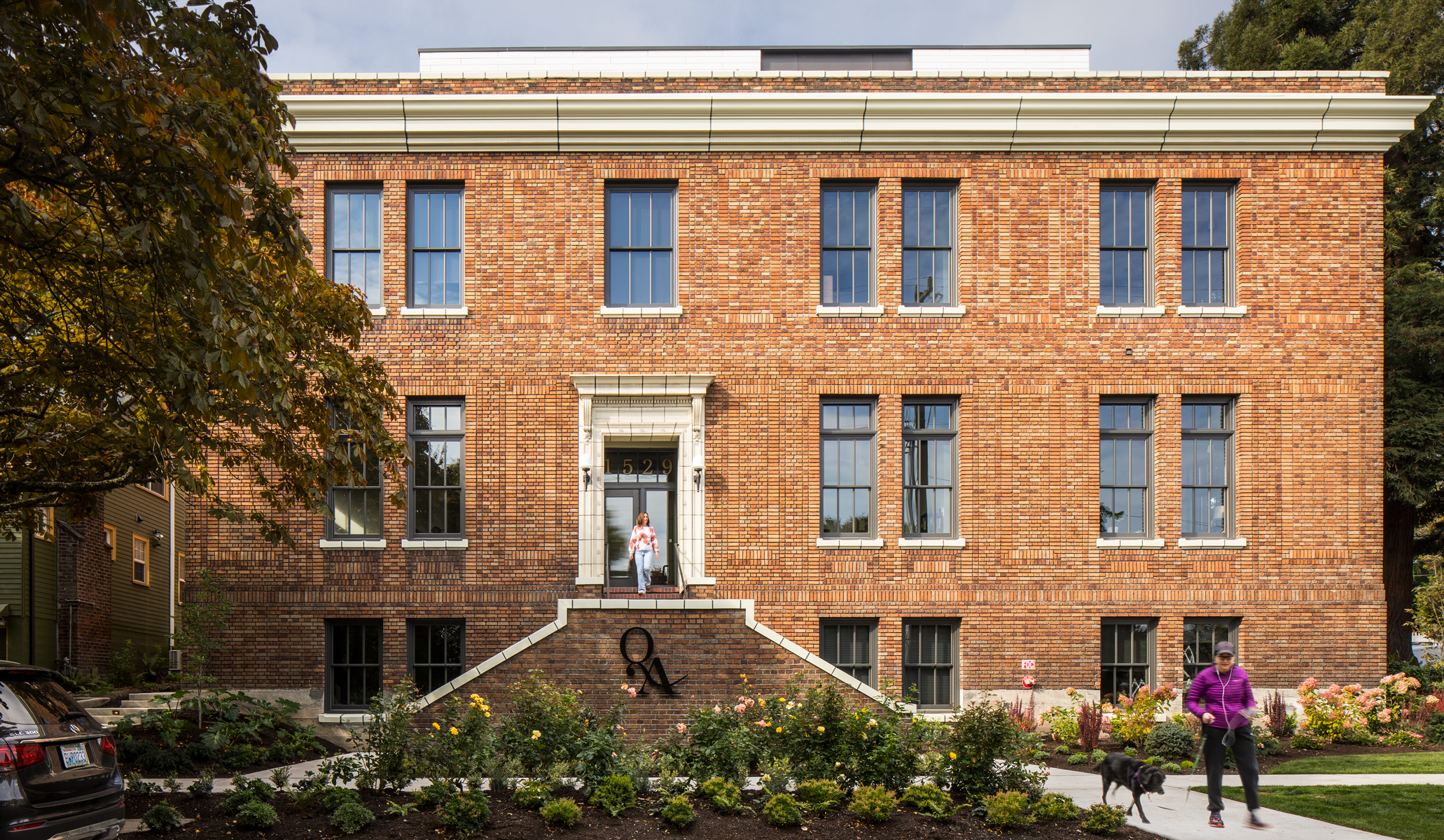 Queen Anne Exchange Exterior